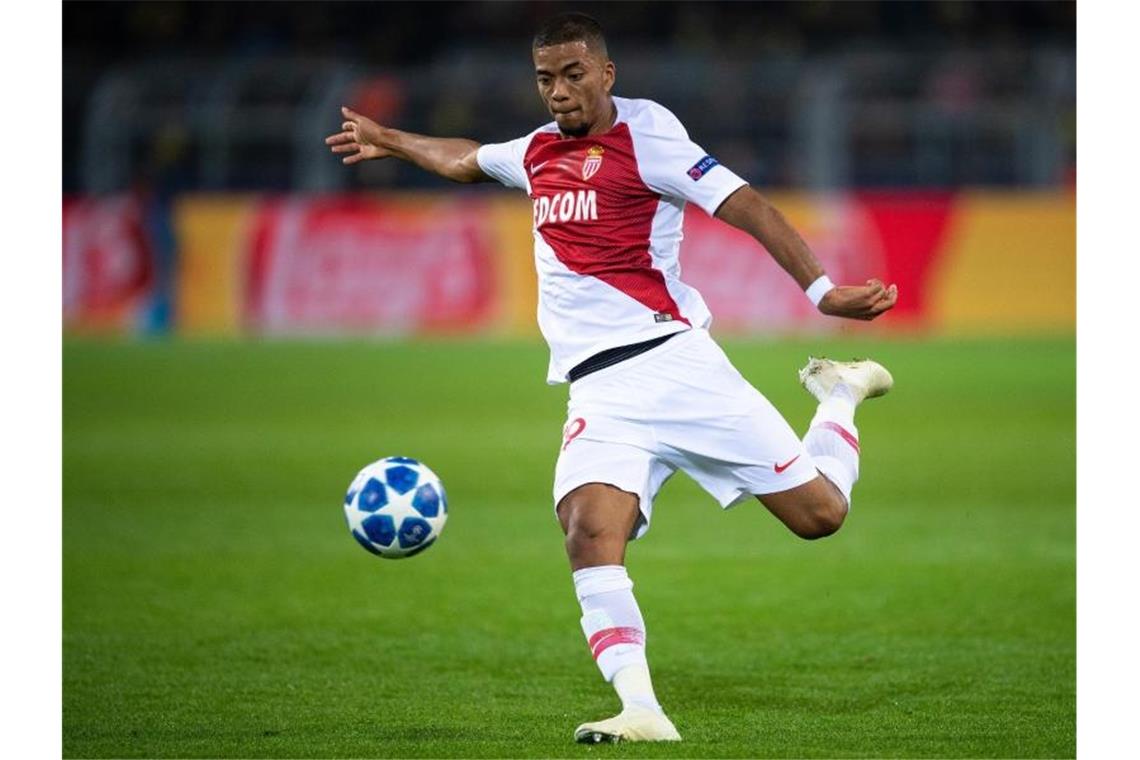 RB Leipzig hat Interesse an Benjamin Henrichs. Foto: Marius Becker/dpa