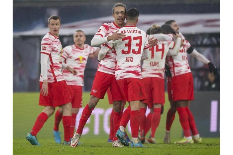 RB Leipzig will mit einem Sieg im direkten Duell am 1. FC Köln vorbeiziehen. Foto: Jan Woitas/dpa-Zentralbild/dpa