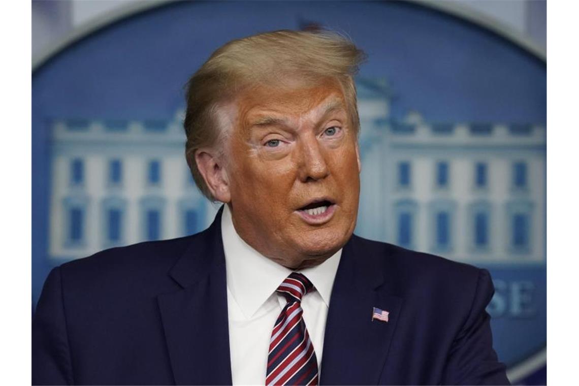 US-Präsident Trump zahlte angeblich jahrelang kaum Steuern Reagiert harsch auf den Vorwurf, jahrelang kaum Steuern bezahlt zu haben: US-Präsident Donald Trump. Foto: Carolyn Kaster/AP/dpa