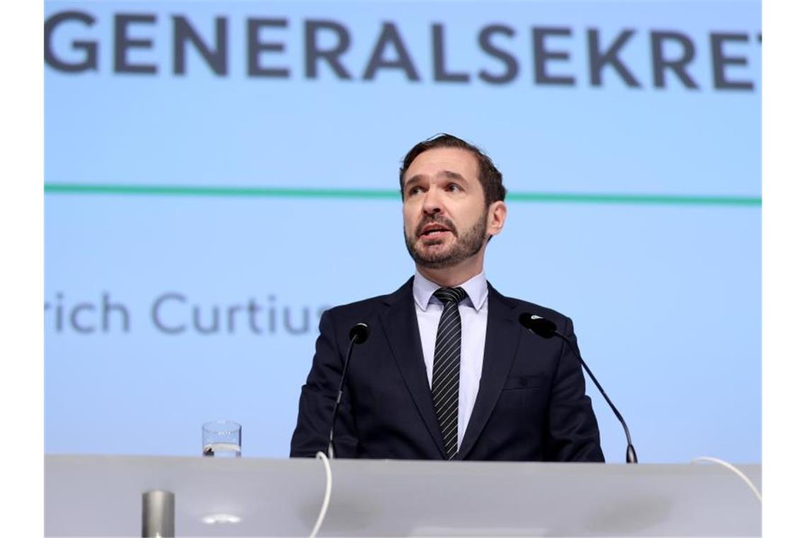 Rechnet im September wieder mit Länderspielen: DFB-Generalsekretär Friedrich Curtius. Foto: Simon Hofmann/Getty Images Europe/DFB/dpa