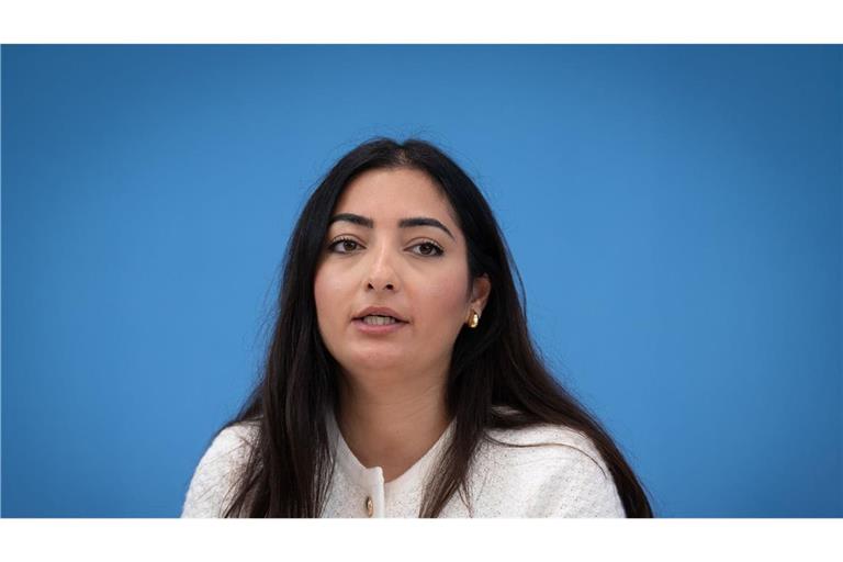 Reem Alabali-Radovan wird neue Entwicklungsministerin im Kabinett von Friedrich Merz.