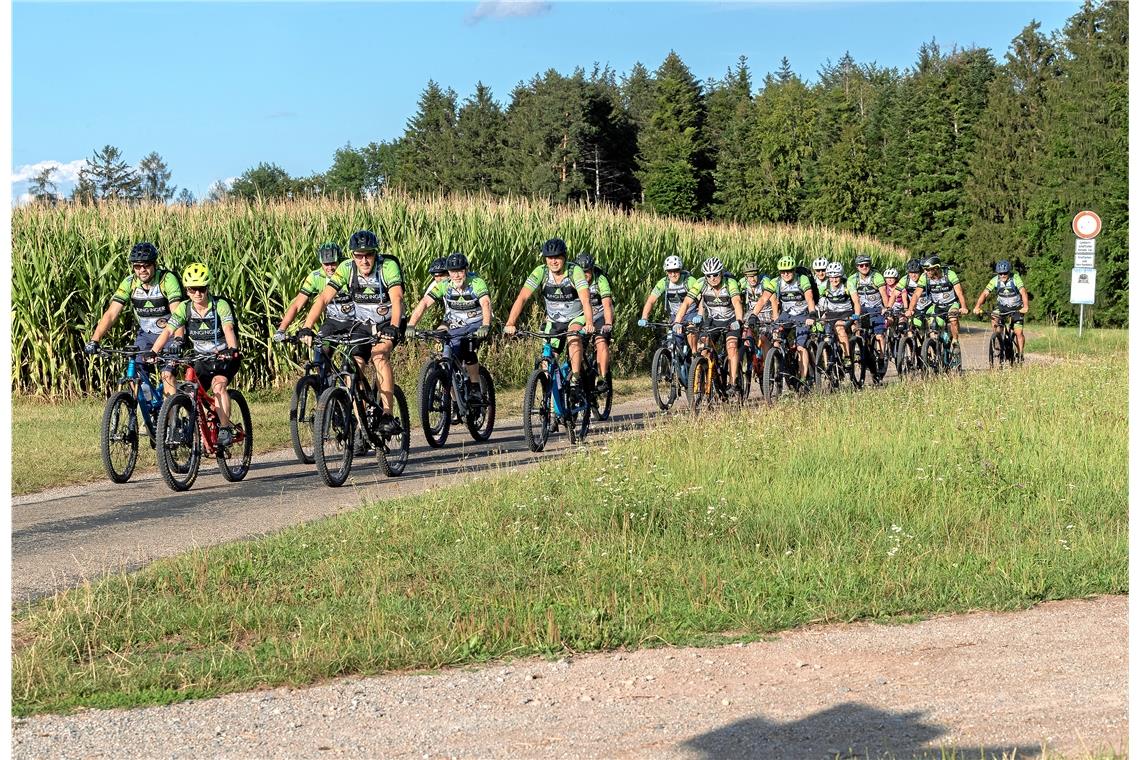 Regelmäßig macht sich die Radgruppe „Abfahrt 1/4 Elf“ in Murrhardt zur Tour auf. Ein guter Umgang mit allen Waldnutzern ist ihnen wichtig. Foto: J. Fiedler