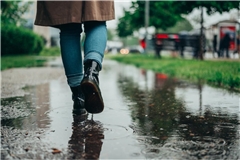 Regen, Gewitter & kühle Temperaturen: Doch wann wird es endlich wieder warm? Der Wettertrend zeigt, wann der Sommer 2025 nach Deutschland zurückkehrt, mit Sonne und über 25 Grad.