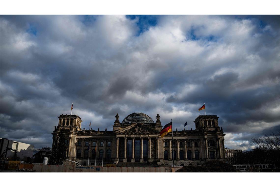 Das Parlament entfernt sich von der Bevölkerung