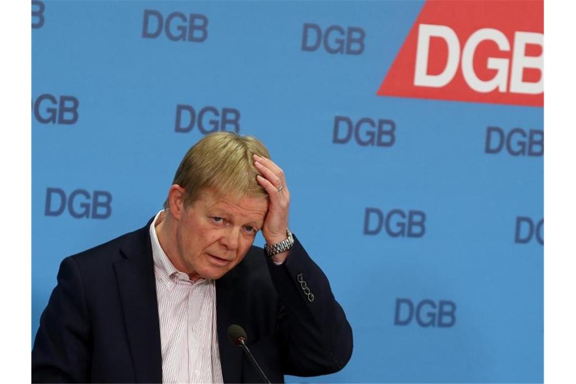 Mitgliederschwund beim DGB - Sozialreformen gefordert Reiner Hoffmann, Vorsitzender des DGB, nimmt an der digitalen DGB-Jahrespressekonferenz teil und beantwortet Fragen von Journalisten. Foto: Wolfgang Kumm/dpa