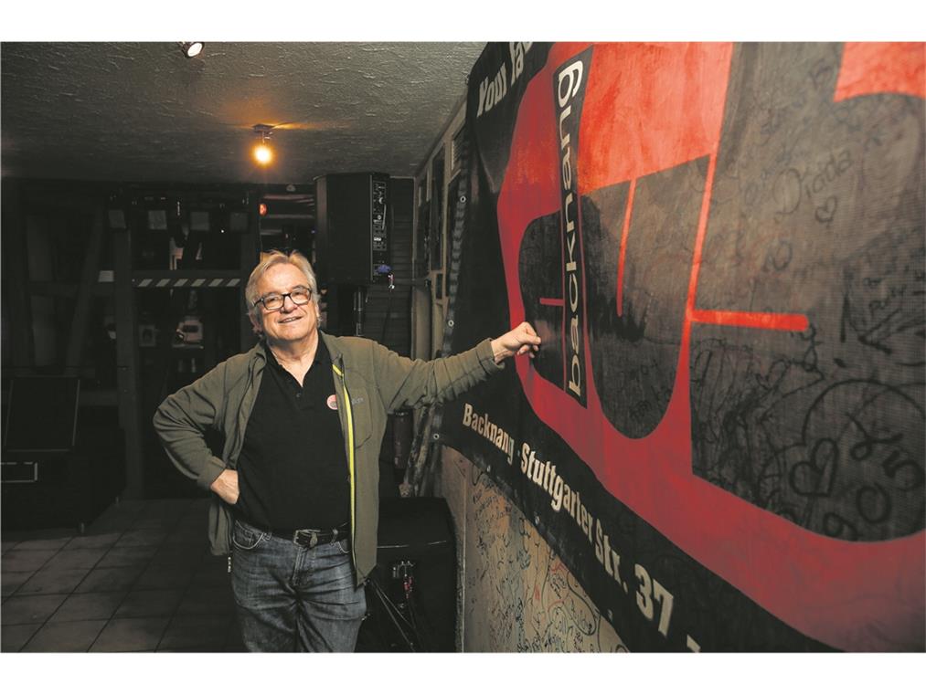 Reinhard „Chap“ Kobald, Betreiber der Rockdiscothek, schaut zufrieden auf die zwölf Jahre zurück, für die er den Club aus der Versenkung geholt hat. Foto: A. Becher