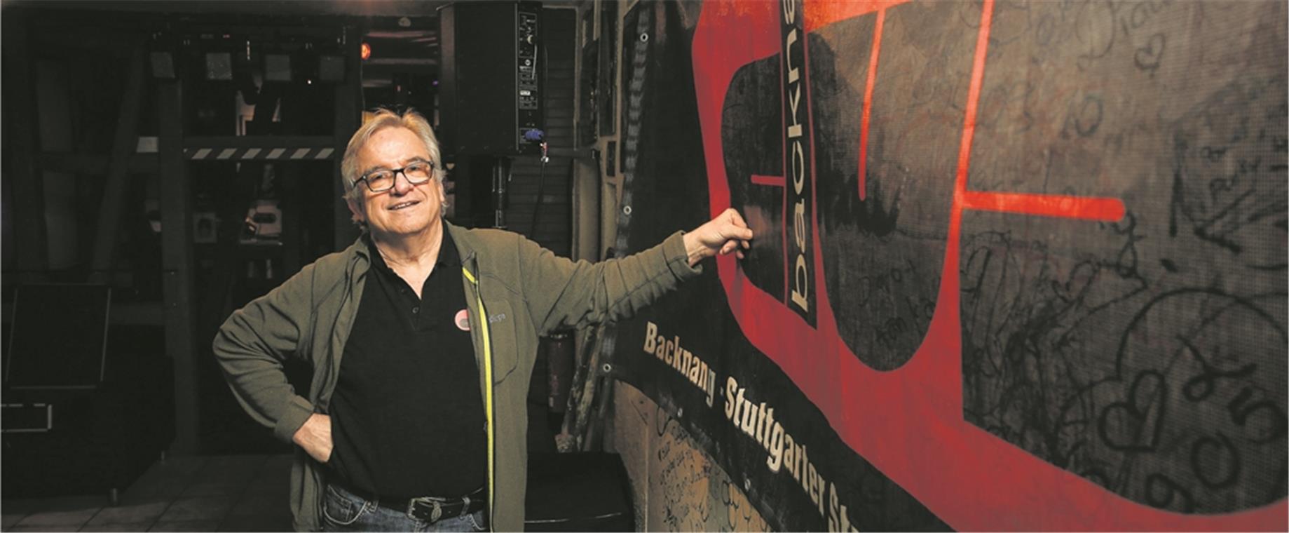 Reinhard „Chap“ Kobald, Betreiber der Rockdiscothek, schaut zufrieden auf die zwölf Jahre zurück, für die er den Club aus der Versenkung geholt hat. Foto: A. Becher