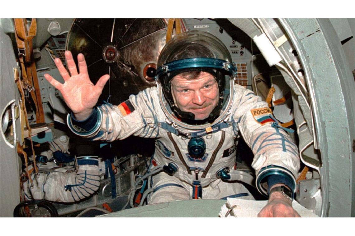 Astronaut Ewald ist NRWs erster Raumfahrtbotschafter Reinhold Ewald war 1997 für drei Wochen auf der damaligen russischen Raumstation "Mir". (Archivbild)