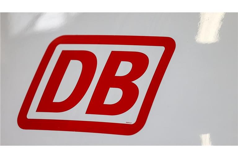 Reisende müssen auf der Rheintalbahn am Sonntag mit Beeinträchtigungen rechnen. (Symbolbild)