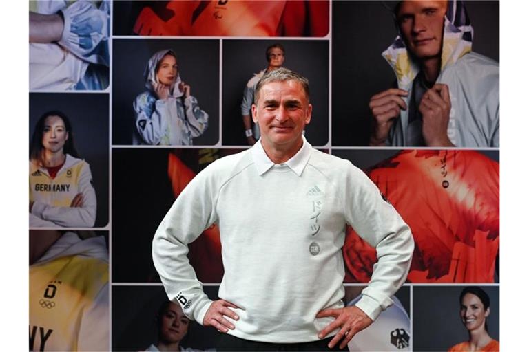 Reist mit 18 Spielern nach Tokio: DFB-Coach Stefan Kuntz. Foto: Ina Fassbender/AFP POOL/dpa