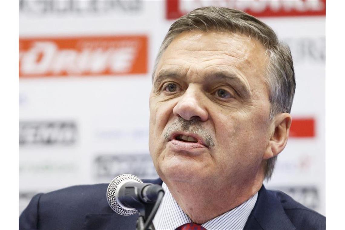Keine Eishockey-WM der Frauen in Kanada René Fasel ist der Präsident des Eishockey-Weltverbandes IIHF. Foto: Salvatore Di Nolfi/KEYSTONE FILE/dpa