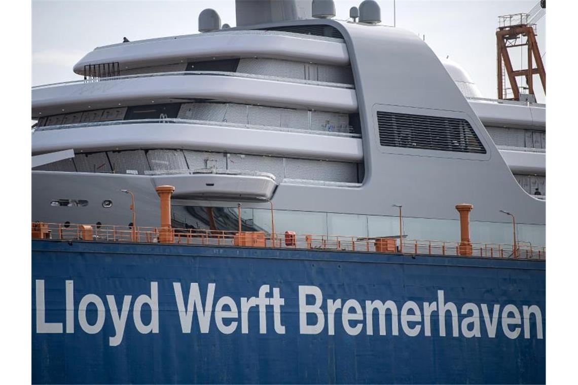MV Werften und Lloyd-Werft insolvent - Hohes Ausfallrisiko Reparaturarbeiten in der Lloyd-Werft Bremerhaven (Archiv). Foto: Sina Schuldt/dpa