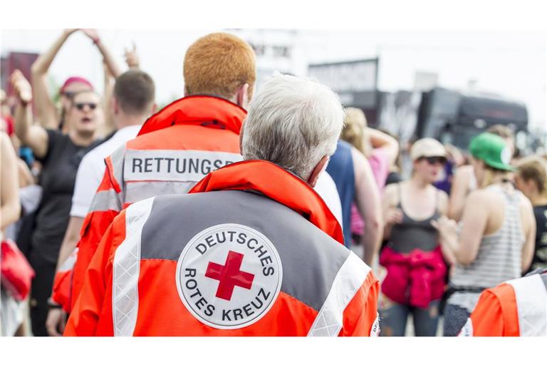 Rettungskräfte im Einsatz (Symbolfoto)