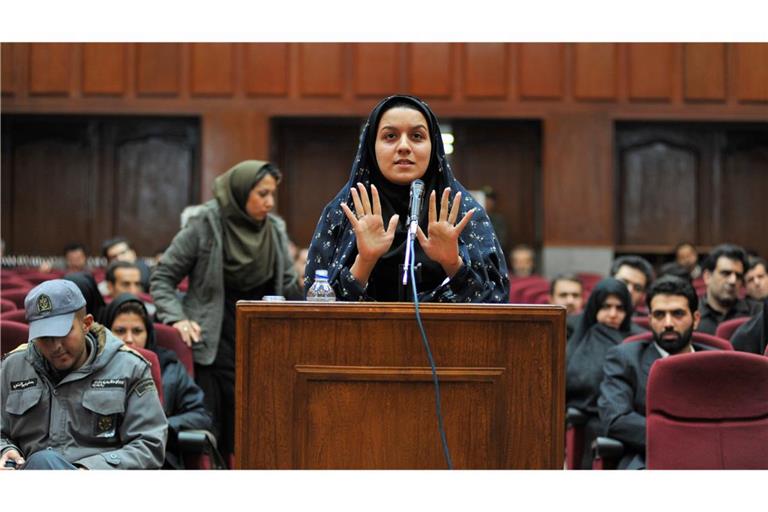 Reyhaneh Jabbari im Gerichtssaal.