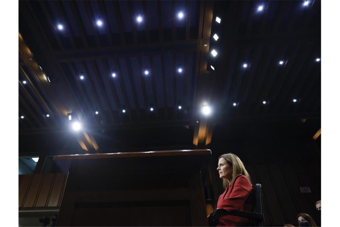 Richterkandidatin Amy Coney Barrett hielt sich bei kontroversen Fragen bedeckt. Foto: Samuel Corum/Pool Getty Images North America/AP/dpa