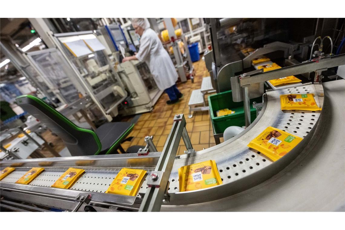 Ritter Sport hat seit kurzem leichtere Schokoladentafeln im Angebot. (Archivbild)
