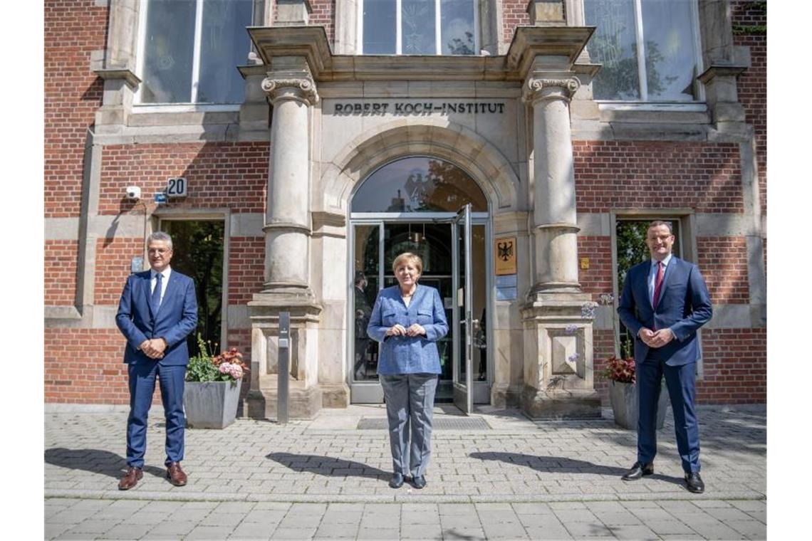 Merkel lehnt Impfpflicht ab
