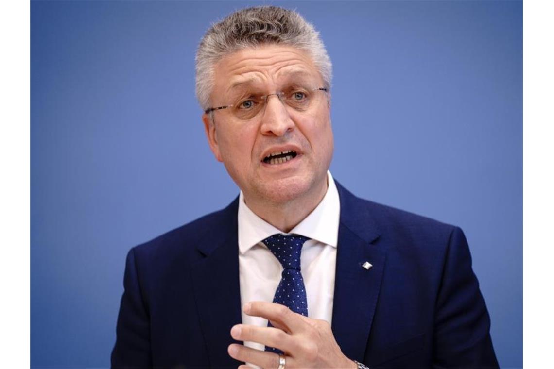 Corona-Lage: Mit Vernunft und Geduld gegen Jo-Jo-Effekt RKI-Präsident Lothar Wieler mahnt zur Vorsicht. Foto: Kay Nietfeld/dpa