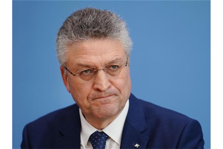 RKI-Präsident Lothar Wieler nimmt an einer Pressekonferenz zur Corona-Lage teil. (Archivbild). Foto: Kay Nietfeld/dpa