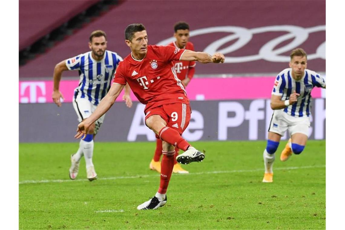 Last-Minute-Bayern schlagen auf Transfermarkt zu „Robert ist ein absoluter Torjäger“, sagt Trainer Hansi Flick. Foto: Sven Hoppe/dpa