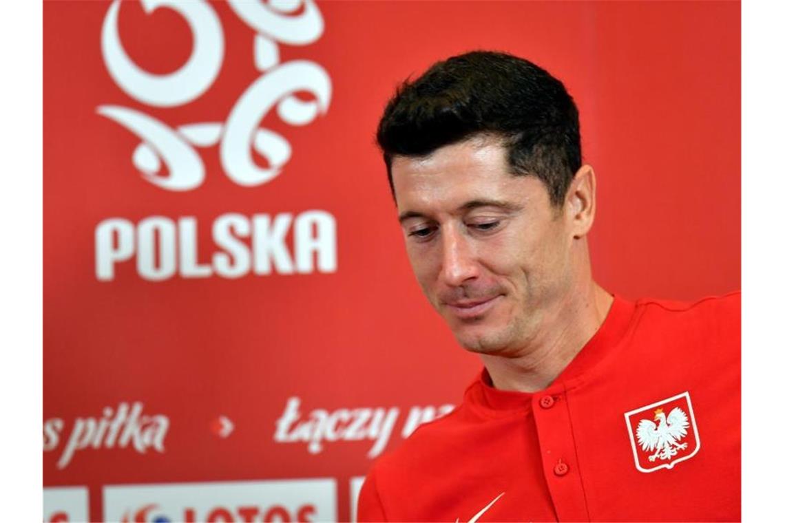 Robert Lewandowski soll eigentlich am 24. März mit der polnischen Nationalmannschaft in Moskau auf Russland treffen. Foto: Piotr Nowak/PAP/dpa