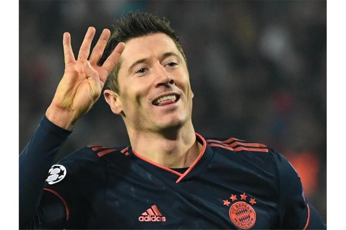 Robert Lewandowski steht wieder im Sturm des FC Bayern. Foto: Sven Hoppe/dpa