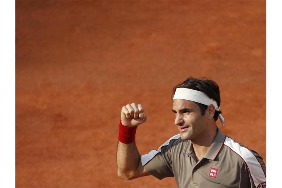 Roger Federer fordert Rafael Nadal heraus. Foto: Jean-Francois Badias/AP