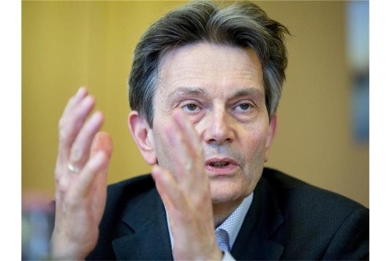 Rolf Mützenich bei einem Interview mit der Deutschen Presse-Agentur im Bundestag. Foto: Christoph Soeder/dpa