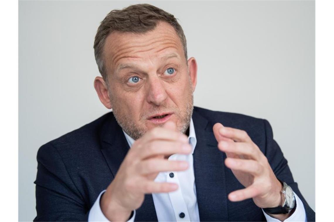 Tarifforderung: IG Metall im Südwesten startet Beratungen Roman Zitzelsberger, Bezirksleiter der IG Metall Baden-Württemberg. Foto: Tom Weller/dpa/Archivbild
