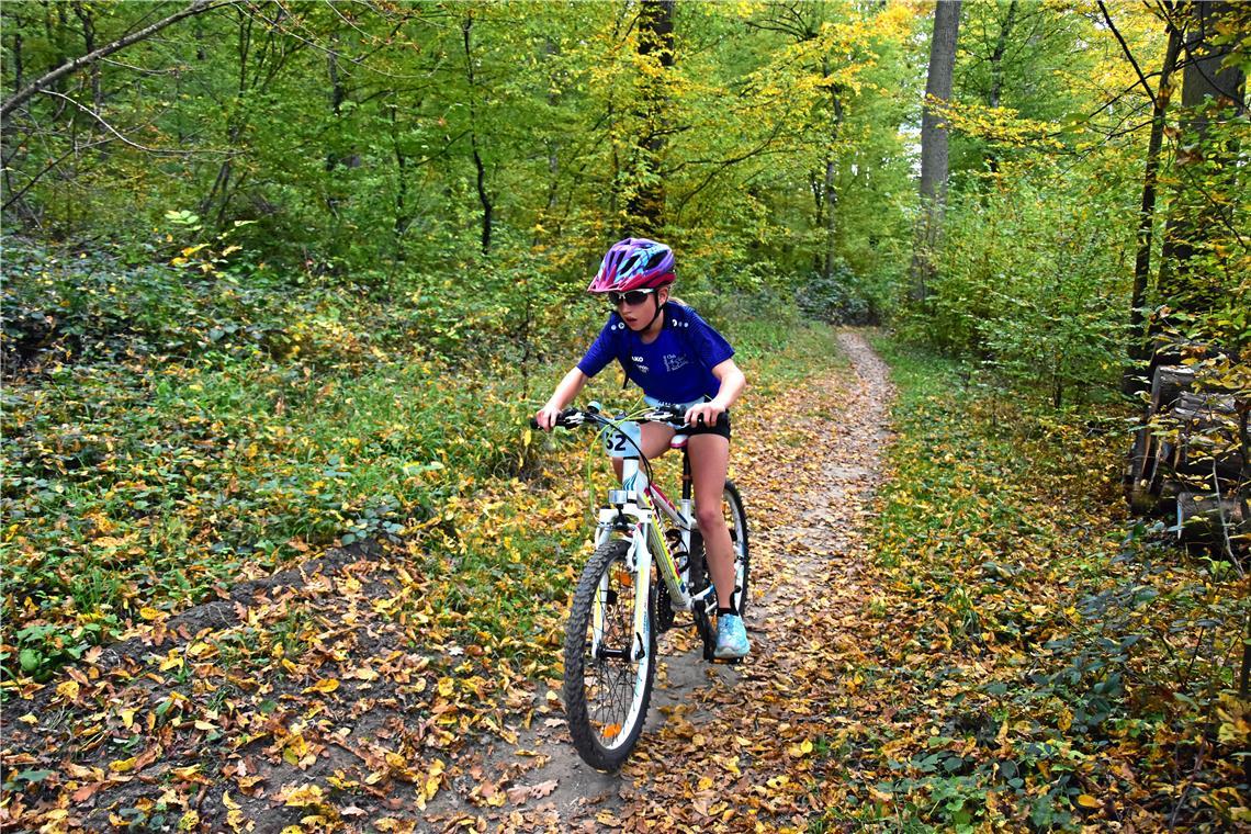 Romy Flexeder (52, TC Backnang). Kinder Crossduathlon Backnang 2025 rund um das ...