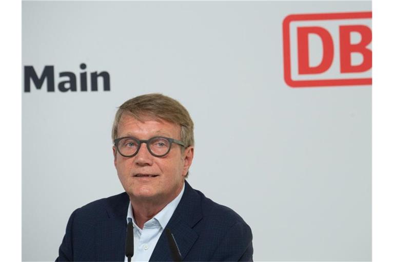 Ronald Pofalla, Infrastrukturvorstand der Deutschen Bahn, verlässt den Konzern. Foto: Boris Roessler/dpa