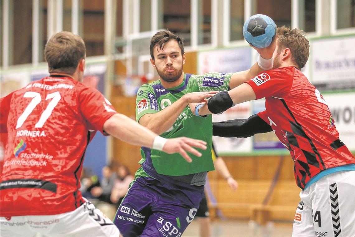 Heineke fordert mehr Konzentration Ruben Sigle (am Ball) will mit dem HC Oppenweiler/Backnang am Sonntag für eine Überraschung sorgen. Foto: A. Becher