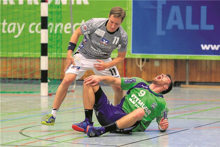 Ruben Sigles Schmerzen im vergangenen Heimspiel sind inzwischen verflogen, der Rückraumspieler kann morgen mitwirken. Foto: A. Becher