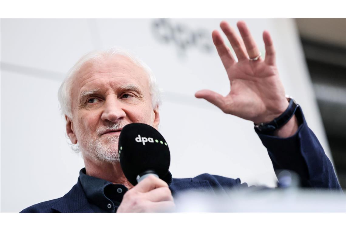 Rudi Völler hält die Debatte um einen WM-Boykott für sinnlos.