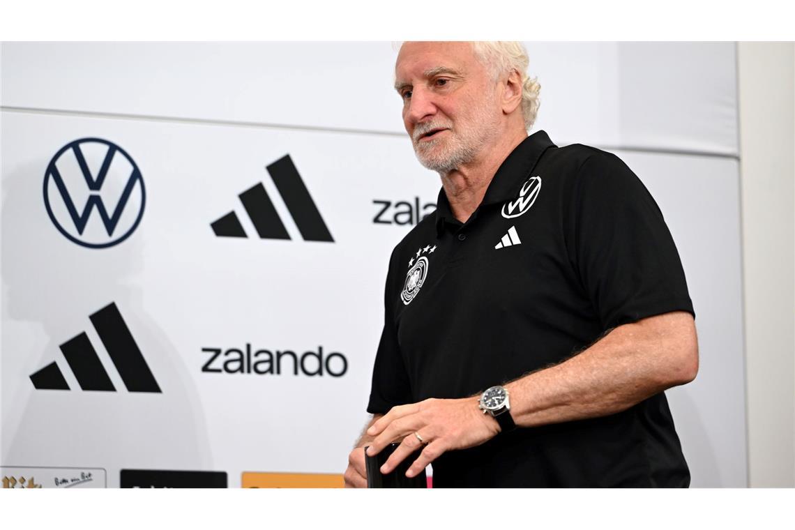 Rudi Völler ist bei der WM als Mutmacher für die DFB-Elf gefordert.