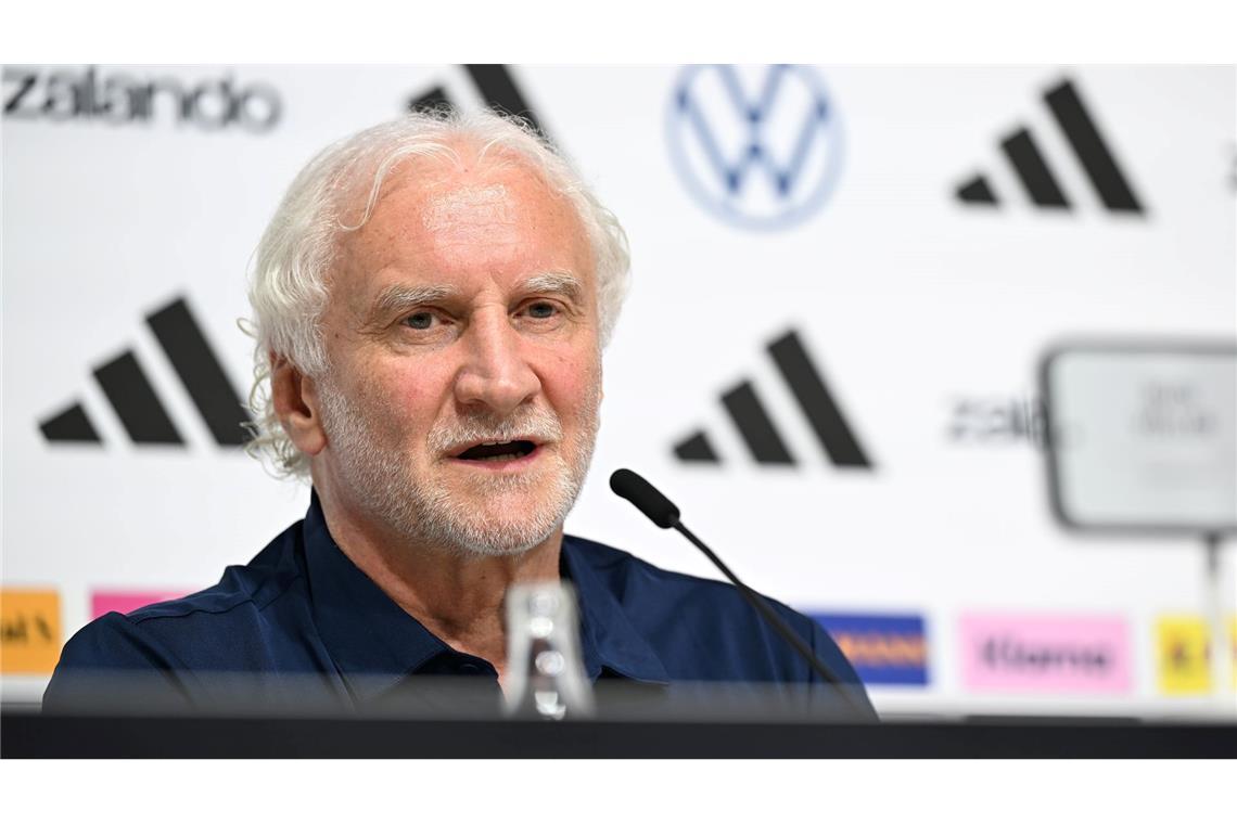 Rudi Völler: "Wir sind da, um eine Weltmeisterschaft zu spielen. Das geht vor."