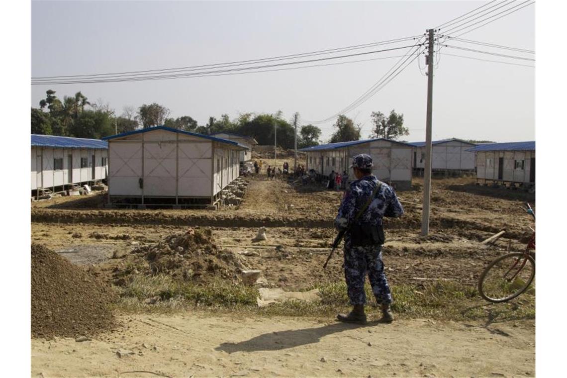 Rückführungszentrum für Rohingya-Flüchtlinge, die aus Bangladesh kommen, in Maungdaw (Myanmar). Foto: Thein Zaw/AP