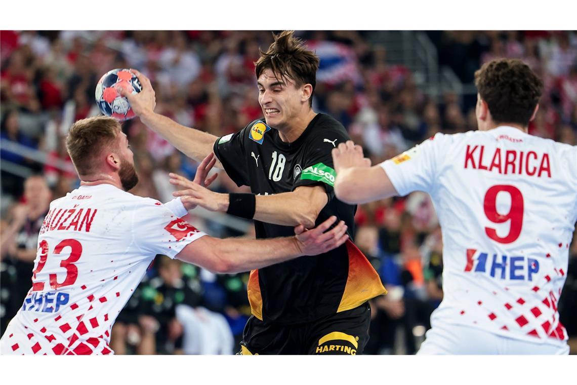 Rückraum links: Julian Köster, 25 Jahre, 75 Länderspiele, 198 Tore, VfL Gummersbach.