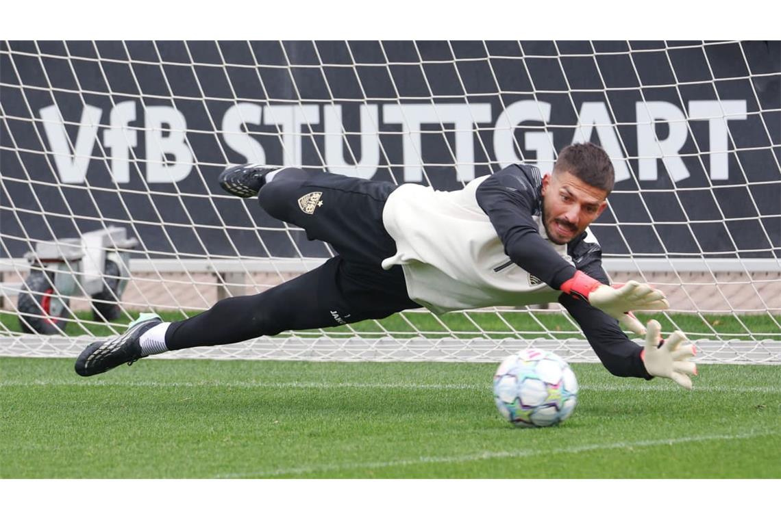 Rückt wieder ins Tor des VfB: Fabian Bredlow.