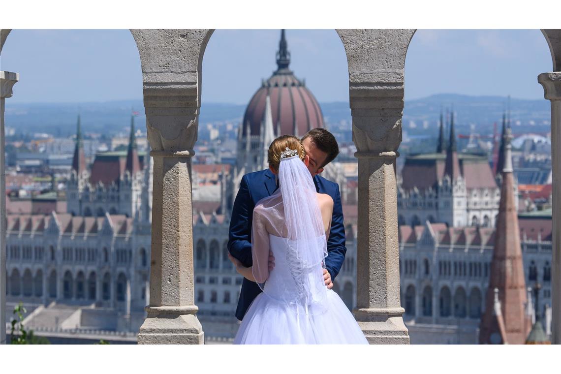 Ruhige Lieder erinnern eher an große romantische Momente im Leben. (Symbolbild)