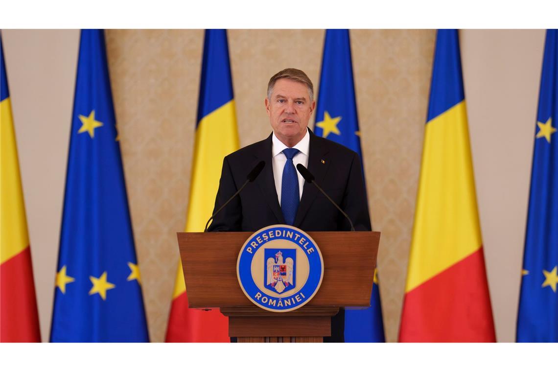 Rumäniens Staatspräsident erklärt Rücktritt Rumäniens Staatspräsident Klaus Iohannis ist zurückgetreten