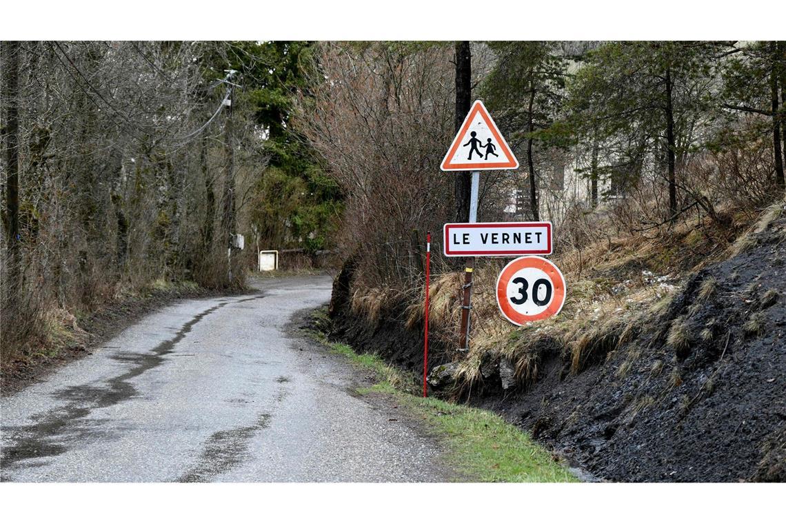 Rund 100 Menschen sollen ihren Speichel abgeben - fast so viel wie das Dorf Einwohner zählt.