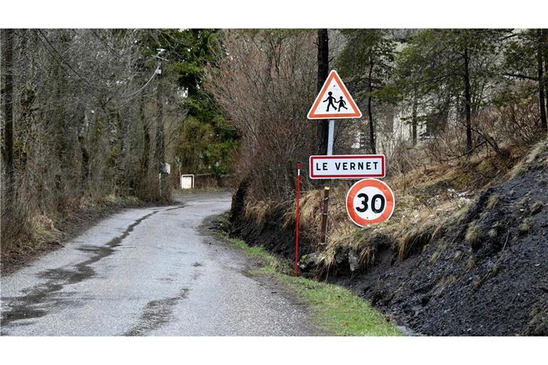 Rund 100 Menschen sollen ihren Speichel abgeben - fast so viel wie das Dorf Einwohner zählt.