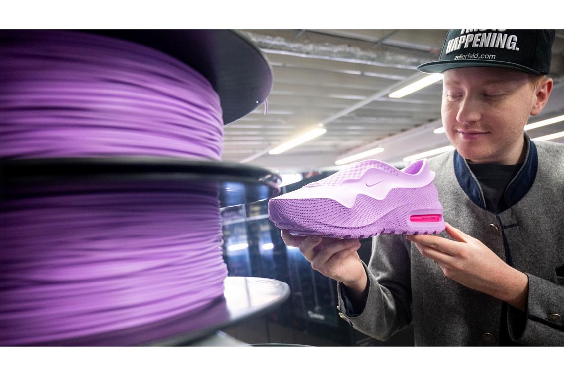 Rund 1.000 Designer haben ihre Sneaker-Designs bei Zellerfeld im Angebot.