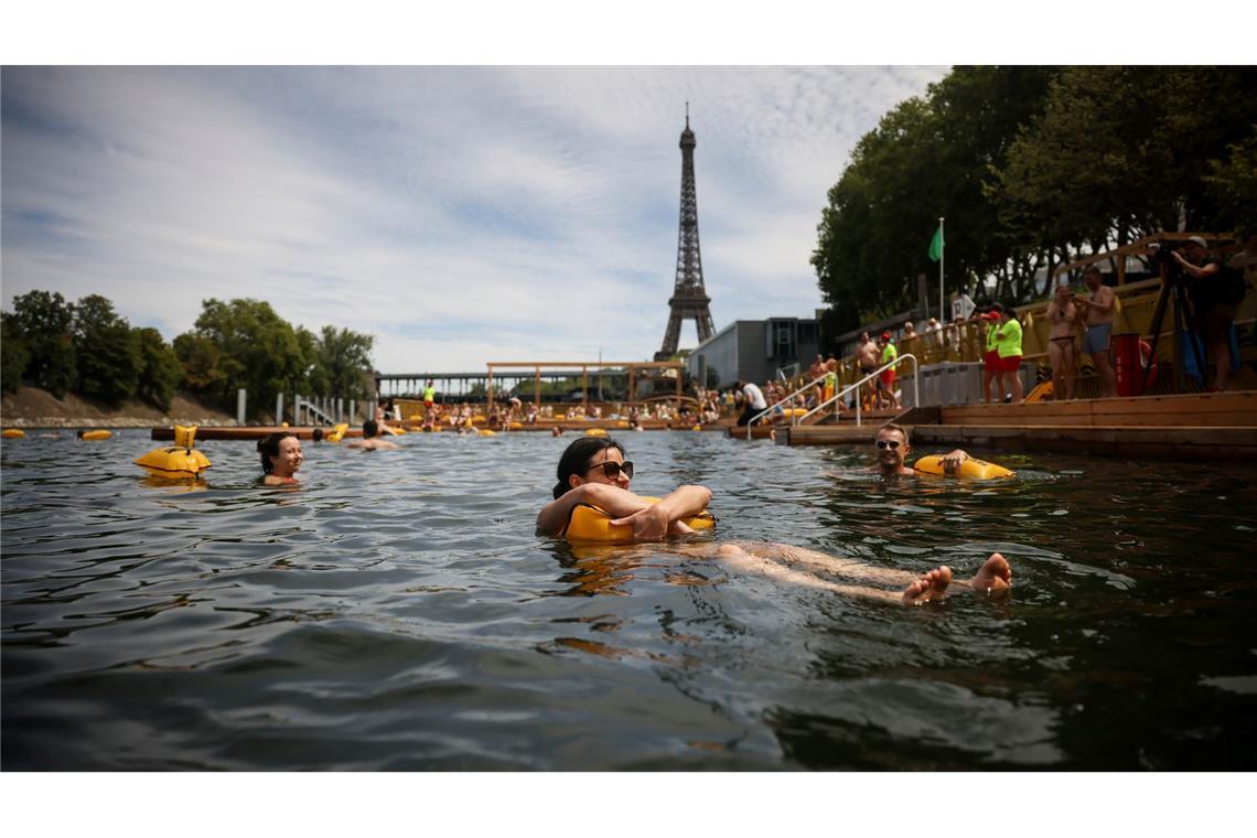 100.000 Menschen sind in Paris in die Seine gesprungen Rund 100.000 Menschen haben die neuen Freibäder in der Seine in Paris genutzt (Archivbild).