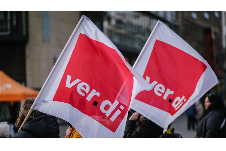 Rund 1400 Beschäftigte der privaten Versicherungen in Baden-Württemberg beteiligten sich am 26. Juni an bundesweiten Arbeitsniederlegungen.