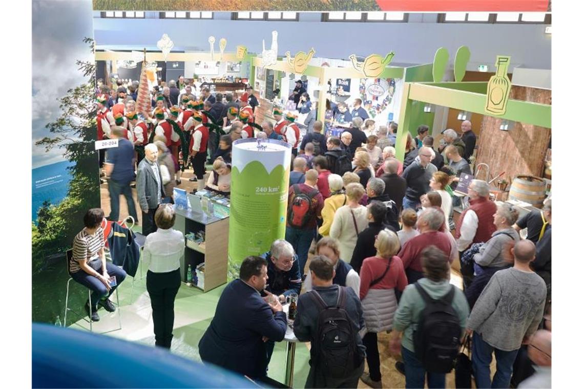 Grüne Woche: Mehr Konsum, mehr Aussteller - und mehr Politik Rund 400.000 Besucher zählte die Grünen Woche in diesem Jahr. Foto: Annette Riedl/dpa