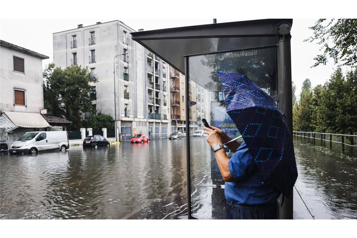Unwetterwarnung für das Mittelmeer: In diesen Regionen müssen Urlauber aufpassen Rund um die Alpen – besonders in Italien – drohen über Ostern Unwetter (Symbolbild)
