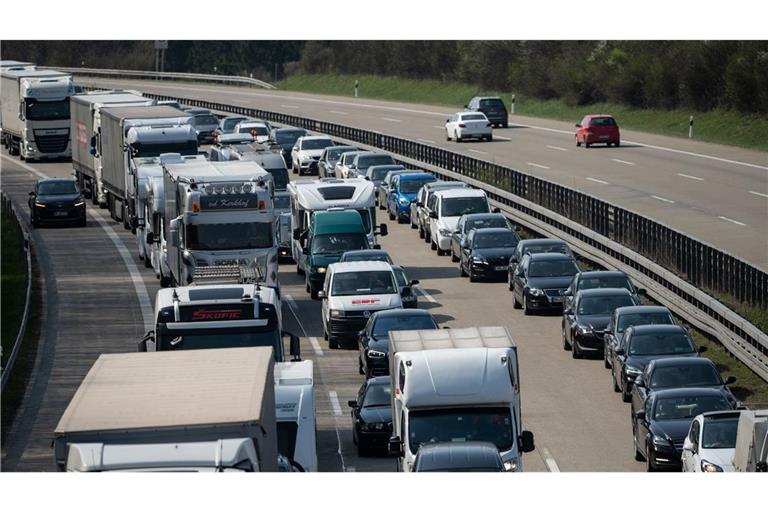 Rund um Ostern wird es wieder voll auf den Autobahnen in Baden-Württemberg. (Symbolbild)