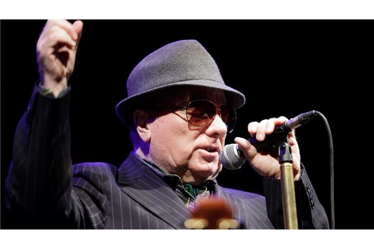 Rund um seinen 80. Geburtstag steht Van Morrison in seiner Heimatstadt Belfast auf der Bühne. (Archivbild)